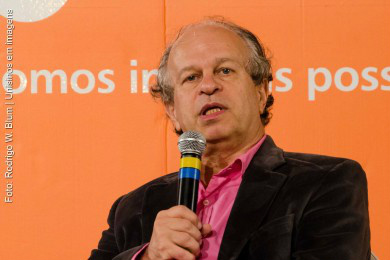 Titular da pasta, Renato Janine Ribeiro, toma posse no dia 6 de abril. Na rede social, ele agradeceu o apoio recebido de várias pessoas / Foto: Divulgação 