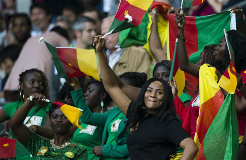 Seleção de Camarões se recusa a embarcar para o Brasil Seleção de Camarões se recusa a embarcar para o Brasil