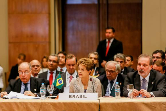 Em cúpula do Mercosul, Dilma diz que bloco precisa adotar cooperação ágil A presidenta Dilma Rousseff participa da 49ª Cúpula dos Estados Partes do Mercosul e Estados Associados - Roberto Stuckert Filho/PR
