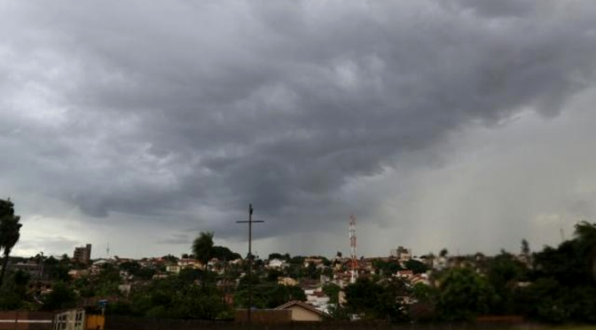 Técnicos acompanham desde alertas nacionais ao nível da água nos rios do Estado, para minimizar o efeito de ocorrências climáticas à população.
