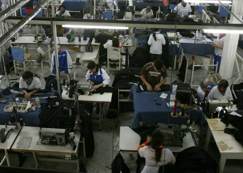 Fiesp prevê retração do emprego na indústria Fiesp prevê retração do emprego na indústria