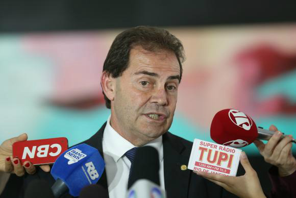Temer convida base aliada para jantar e discutir PEC dos gastos públicos O objetivo do jantar é garantir quórum na Câmara na semana que vem, para aprovação da proposta que estabelece limite para os gastos públicos, diz o deputado Paulo Pereira da SilvaValter Campanato/Agência Brasil