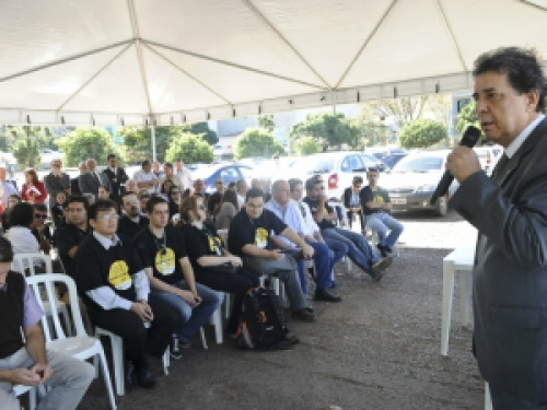 Fiscais agropecuários anunciam paralisação a partir de segunda-feira Fiscais agropecuários anunciam paralisação a partir de segunda-feira