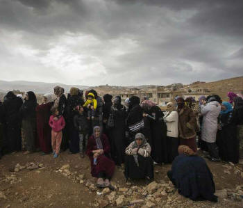 Acnur alerta que piora da situação na Síria aumenta desespero da população Refugiados sírios na cidade de Arsal. Foto: Acnur/M.Hofer