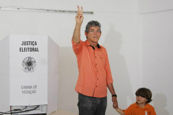 Ricardo Coutinho vence disputa para o governo da Paraíba / Divulgação