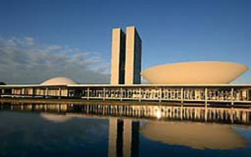 Congresso promete analisar 14 vetos presidenciais nesta terça-feira, 10