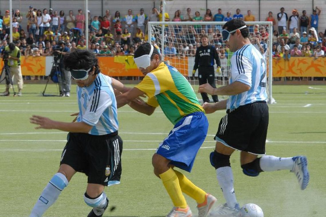Futebol de 5 do Brasil chega invicto a Lima Arquivo/Marcello Casal Jr/ Agência Brasil