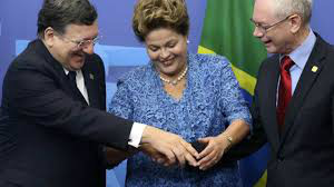 Líderes da União Europeia cumprimentam Dilma Rousseff pela vitória