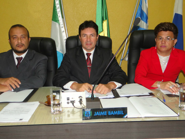 Membros da mesa diretora do legislativo de Amambai Foto: Moreira Produções