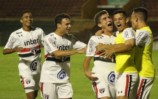 Aspirantes: São Paulo vence Cruzeiro e tá na semi