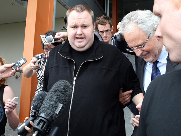 Fundador do Megaupload é solto após um mês sob custódia