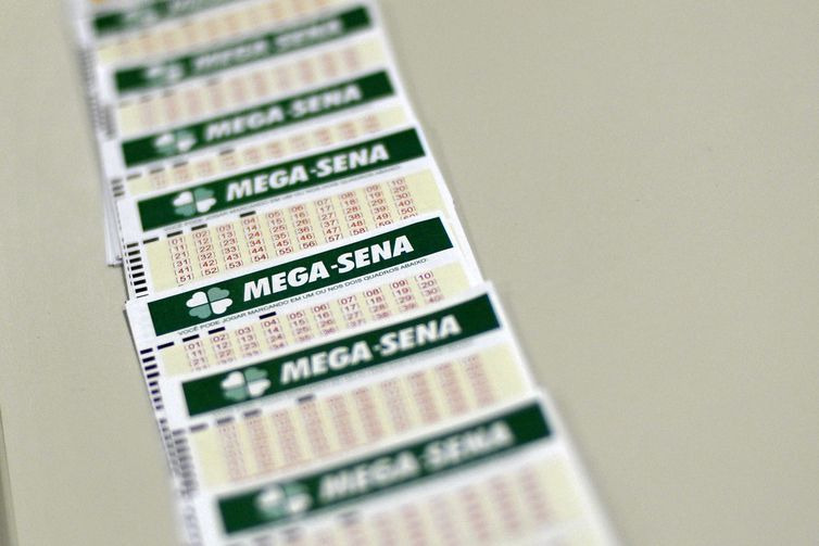 Duas apostas vão dividir prêmio de mais de R$ 44 milhões da Mega-Sena Duas apostas vão dividir prêmio de mais de R$ 44 milhões da Mega-Sena