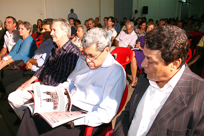 Governador assina hoje termo de autorização dos projetos aprovados pelo FIC Governador assina hoje termo de autorização dos projetos aprovados pelo FIC