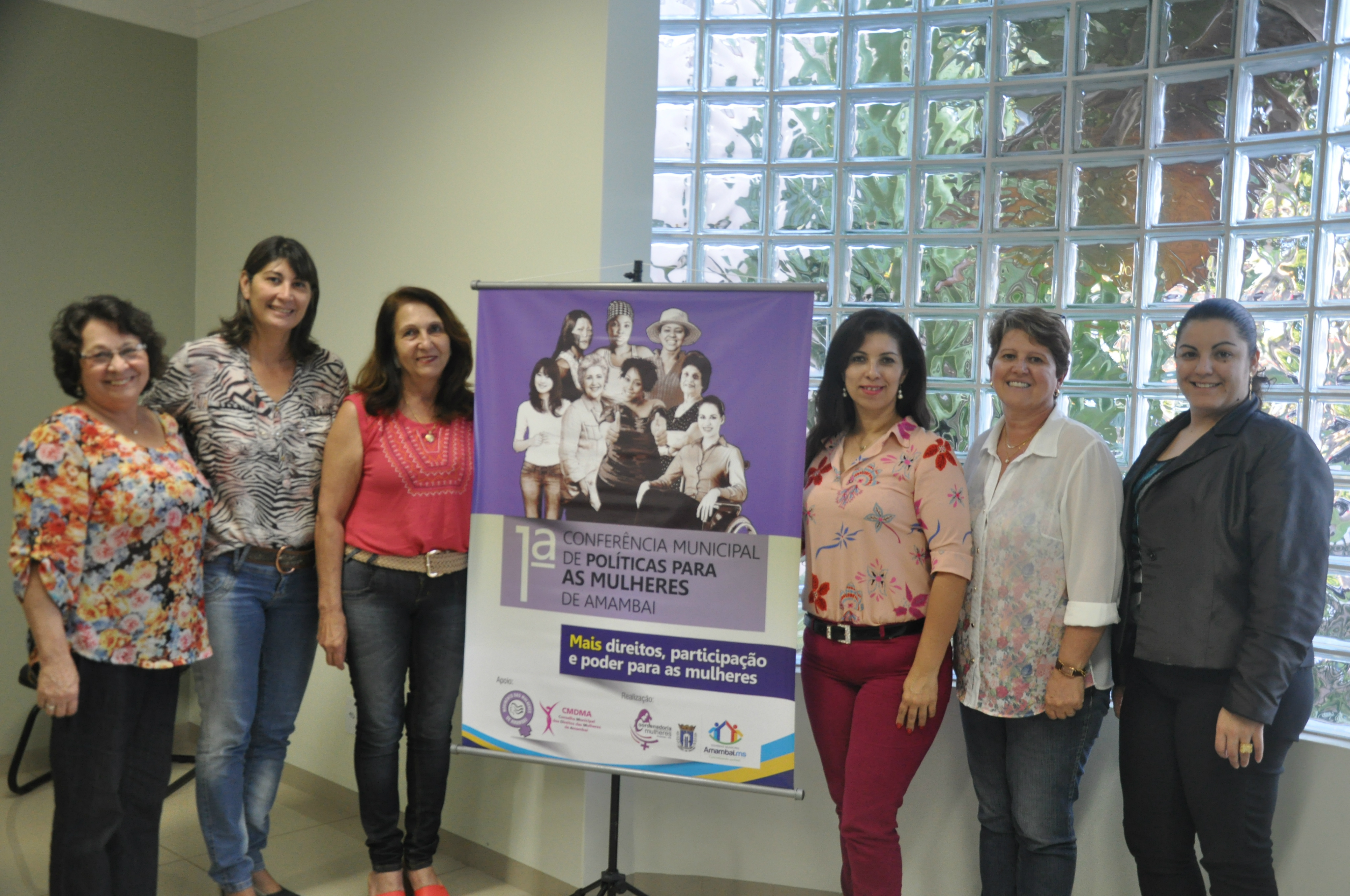 1ª Conferência da Mulher acontece dia 16 em Amambai Comissão organizadora da Conferência reunida para acertar detalhes do evento, que acontece pela primeira vez no município.
