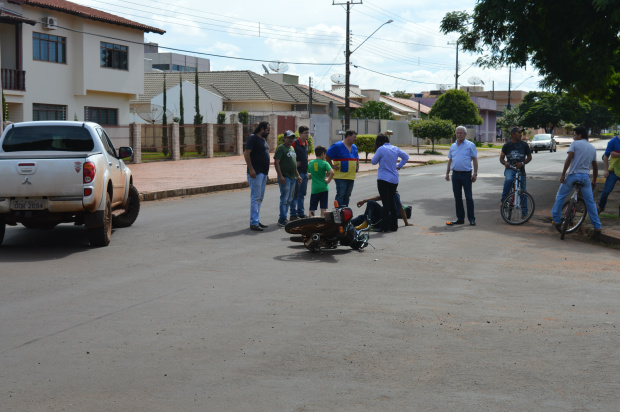 A colisão ocorreu no cruzamento das ruas Dom Pedro II e Marechal Floriano, na região central da cidade / Fotos: Moreira Produções