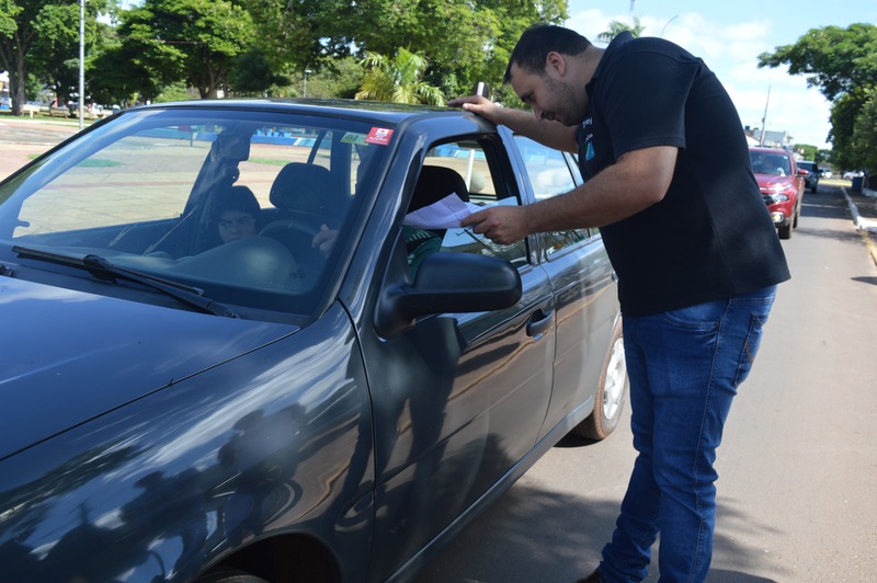 Profissionais da educação de Amambai protestaram contra a Reforma da Previdência Professor Hugney Nogueira / Foto: Moreira Produções