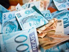 Dívida Pública Federal pode alcançar até R$ 2,24 trilhões em 2013 Dívida Pública Federal pode alcançar até R$ 2,24 trilhões em 2013