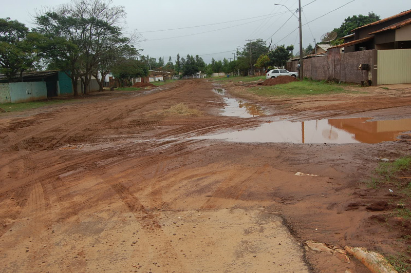 Avenida Pedro Manvailler Vila Cristina.