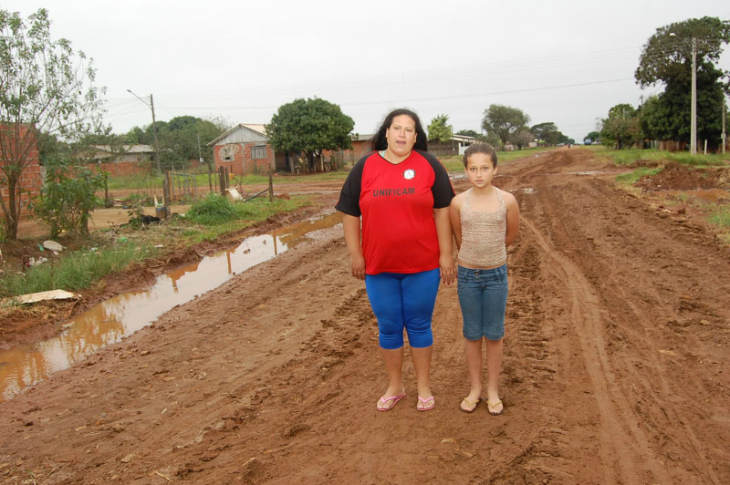 Moradora da rua Sete de Setembro e sua filha