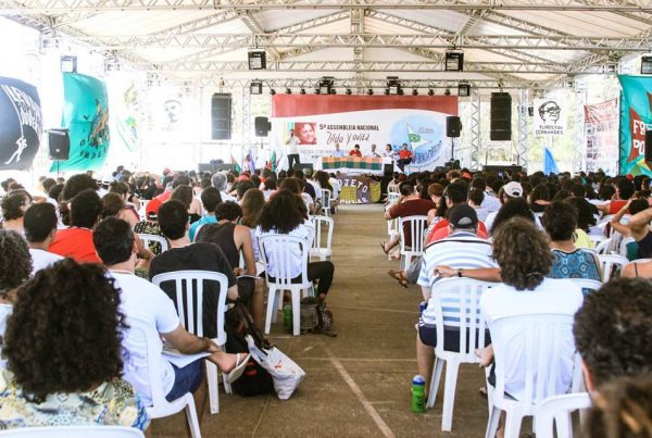 No encerramento da 5ª Assembleia, Consulta Popular reforça unidade da esquerda Dirigentes da Frente Brasil Popular discutem o futuro da esquerdaFoto: Divulgação
