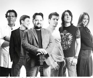 Ministério Filhos do Homem traz o rock gospel para a exposição.
