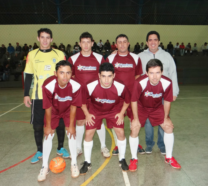 A equipe da Prefeitura de Amambai campeã do Interfirmas de Amambai / Foto: Moreira Produções