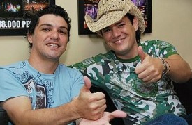 Revelação do sertanejo universitário, Pedro Henrique e Fernando, na quinta noite da Expobai.