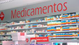 Medicamentos podem ser reajustados em até 12,5% a partir de hoje O reajuste nos preços dos remédios teve por base o IPCA, que acumula variação de 10,36% no período entre março de 2015 e fevereiro de 2016 Arquivo/Agência Brasil