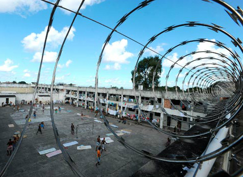 MP permite contratação de obras em presídios por regime diferenciado A MP será analisada por uma comissão mista de deputados e senadores