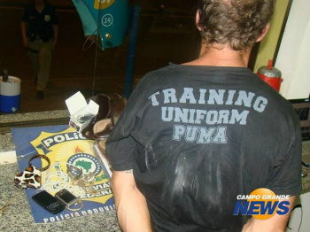 Assaltante foi preso em ônibus interestadual.(Foto: Divulgação)