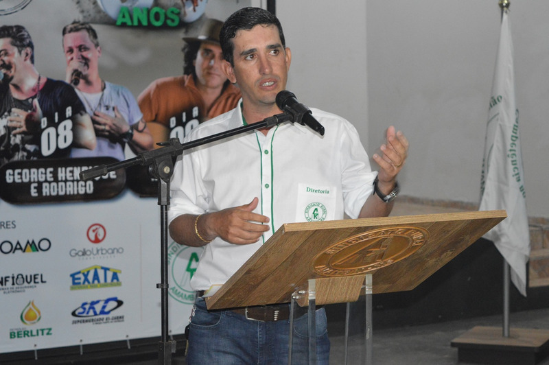 30ª Expobai foi aberta oficialmente nessa quarta-feira (5), em Amambai Ronan aproveitou a oportunidade e agradeceu a todos que compõem a diretoria, bem como os colaboradores do SRA e sua família / Foto: Moreira Produções