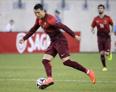 Atacante português Cristiano Ronaldo durante amistoso preparatório para o Mundial contra a Irlanda, em Nova Jersey, EUA. 10/06/2014. 