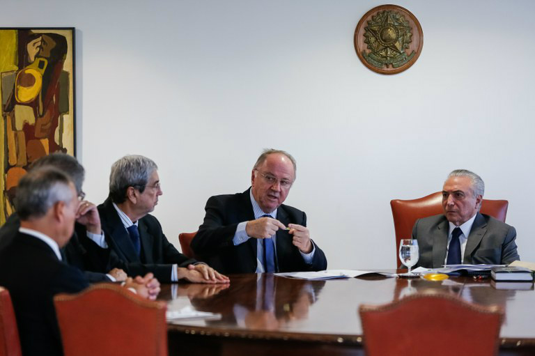 Paulo Ziulkoski participou de reunião com Michel Temer, ministros e parlamentaresFoto: Divulgação 