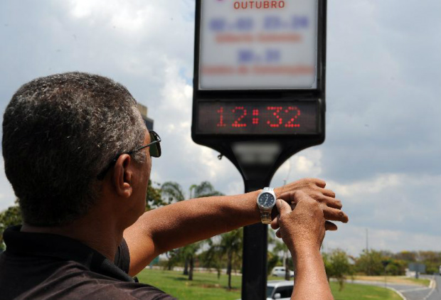 Médico diz que adaptação ao horário de verão leva até sete dias No ano passado, a adoção do horário de verão possibilitou uma economia de R$ 162 milhões / Foto: Divulgação