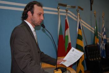 Luciney pede investimentos para o estádio municipal Ernesto Landolfi Vereador Luciney quer investimentos no estádio municipal Ernesto LandolfiFoto: Moreira Produções