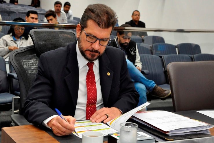 Kemp é o autor da Lei publicada hoje