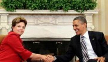 Obama diz a Dilma que reeleição mostrou "solidez da democracia" do país Por telefone, Obama diz a Dilma que equipes dos dois países devem preparar a visita da presidenta aos Estados Unidos - Roberto Stuckert/Presidencia da República