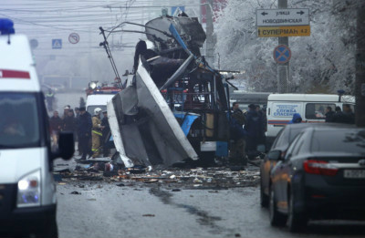 Ônibus ficou completamente destruído em nova explosão na cidade de Volvogrado