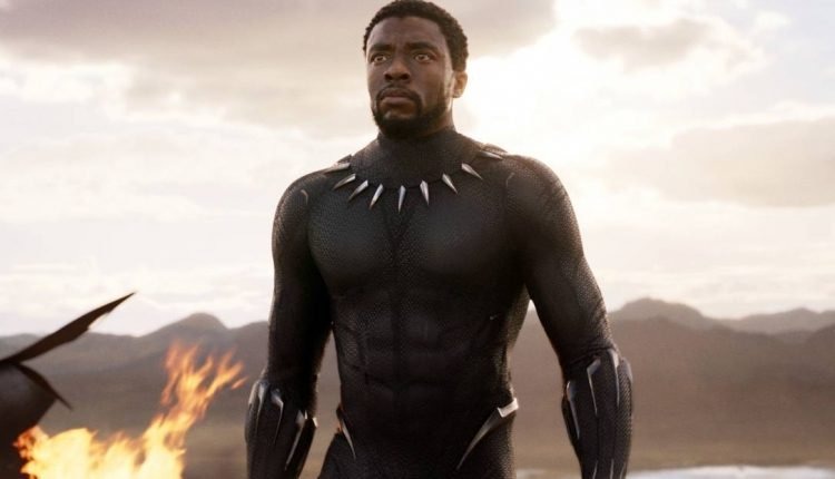 Ator Chadwick Boseman, o ‘Pantera Negra’, morre aos 42 anos Ator Chadwick Boseman como o rei T'Challa, de Pantera Negra Foto: Reprodução