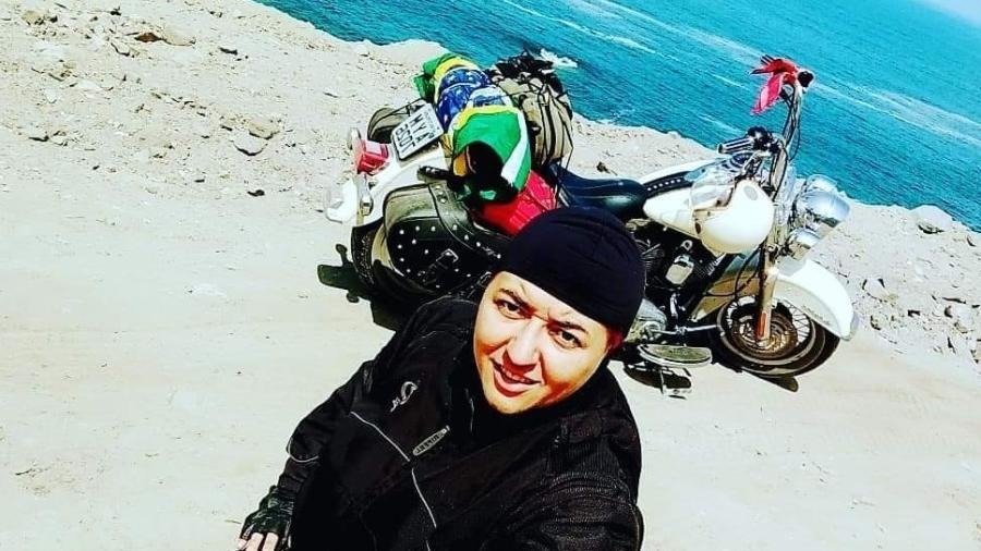 "Rodei 70 mil quilômetros por sete países, sozinha, pilotando uma moto" "Rodei 70 mil quilômetros por sete países, sozinha, pilotando uma moto"