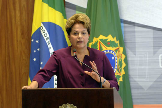 Dilma: governo vai investir R$ 3,6 bilhões no Programa Brasil Sorridente