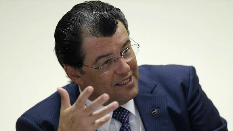 Ministro diz que Petrobras enfrenta desafio e que "o pior já passou" Ministro diz que Petrobras enfrenta desafio e que "o pior já passou"