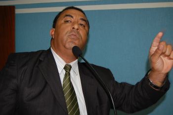 Carlinhos reivindica conclusão das obras no Hospital Regional Vereador Carlinhos cobra investimento no Hospital RegionalFoto: Moreira Produções