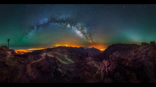 The Journey de Javier Martinez MoranRestam duas semanas até o fim das inscrições do concurso Insight Astronomy Photographer de 2016. A competição é feita pelo Observatório Real de Greenwich em parceira com a Insight Investment e a BBC Sky at Night Magazine. O fotógrafo Javier Martinez Moran enviou este registro dos arcos da Via Láctea sobre o parque Caldera de Taburiente em La Palma, Espanha.