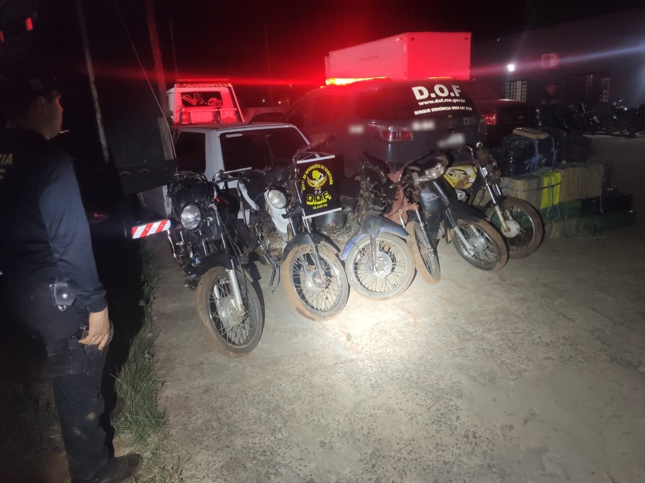Amambai: motocicletas com mais de 700 quilos de maconha foram apreendidas Foto: Assessoria DOF