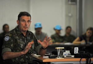 Chefe da Minustah diz que não há mais possibilidade de ditadura no Haiti