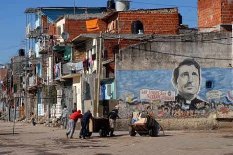Argentina. Desprezo pelos pobres: documento dos padres na opção pelos pobres Consultorias privadas e órgãos internacionais contestam números da inflação e da pobreza na Argentina / Foto: opiniãoenoticia