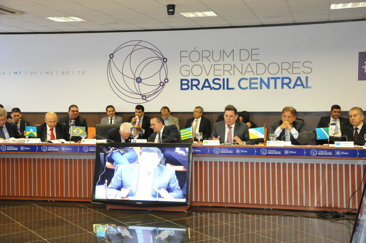 Governadores criam Consórcio de Desenvolvimento do Brasil Central Governadores criam Consórcio de Desenvolvimento do Brasil Central