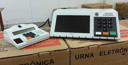 Número de urnas substituídas diminui do 1° para o 2° turno Número de urnas substituídas diminui do 1° para o 2° turno