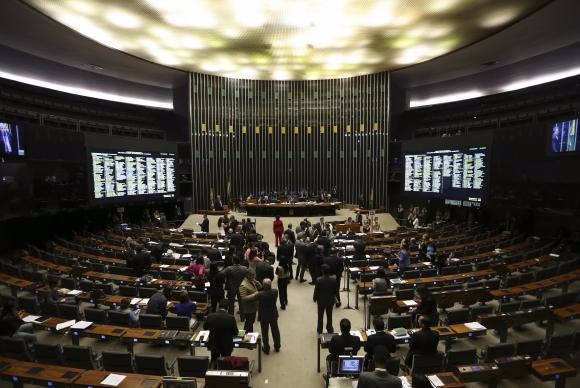 Entre os vetos presidenciais a serem votados, estão os relacionados à minirreforma eleitoral e à lei que concede descontos às dívidas previdenciárias -